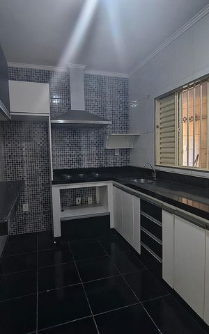 Casa à venda com 160m², 2 quartos e 1 vaga Casa à venda com 160m², 2 quartos e 1 vagaCozinha