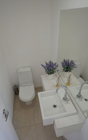 Apartamento à venda com 260m², 4 quartos e 4 vagasLavabo