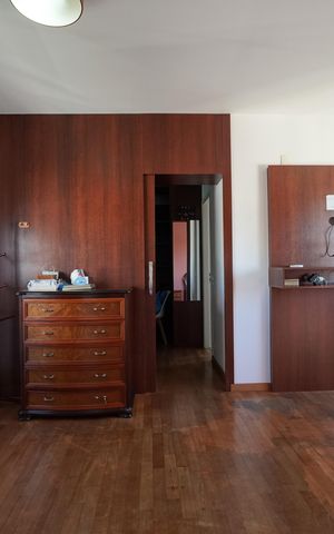 Apartamento à venda com 260m², 4 quartos e 4 vagasSuíte 2