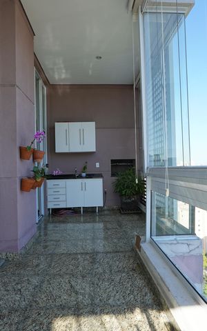 Apartamento à venda com 260m², 4 quartos e 4 vagasVaranda gourmet
