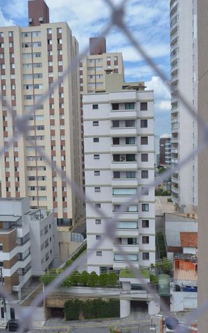 Apartamento à venda com 100m², 3 quartos e 3 vagasVista do Quarto 2