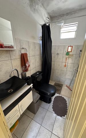 Casa à venda com 290m², 2 quartos e 3 vagas Casa à venda com 290m², 2 quartos e 3 vagasBanheiro - Casa 1