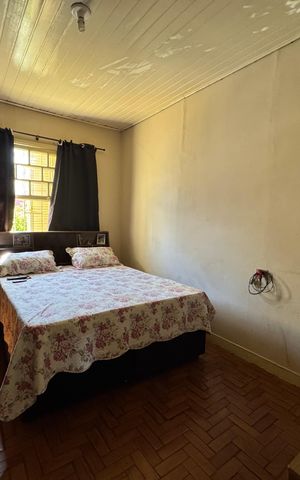 Casa à venda com 290m², 2 quartos e 3 vagas Casa à venda com 290m², 2 quartos e 3 vagasQuarto 1 - Casa 1
