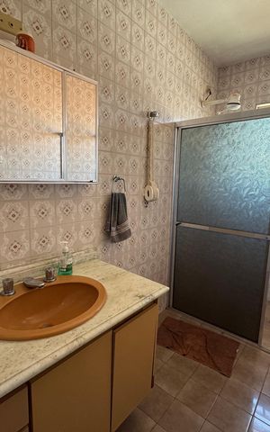 Casa à venda com 290m², 2 quartos e 3 vagas Casa à venda com 290m², 2 quartos e 3 vagasBanheiro 2 - Casa 2