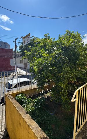 Casa à venda com 290m², 2 quartos e 3 vagas Casa à venda com 290m², 2 quartos e 3 vagasQuintal