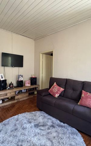 Casa à venda com 290m², 2 quartos e 3 vagas Casa à venda com 290m², 2 quartos e 3 vagasSala - Casa 1