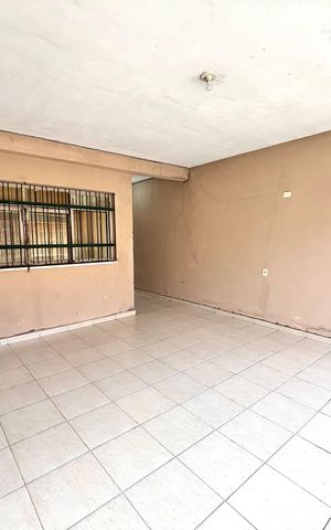 Casa à venda com 125m², 2 quartos e 2 vagas Casa à venda com 125m², 2 quartos e 2 vagasGaragem