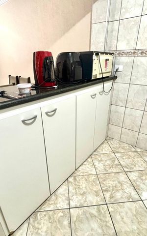Casa à venda com 125m², 2 quartos e 2 vagas Casa à venda com 125m², 2 quartos e 2 vagascozinha