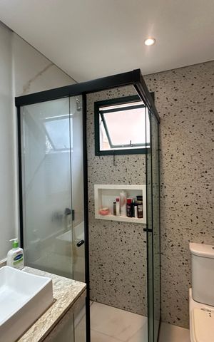 Apartamento à venda com 94m², 2 quartos e 2 vagas Apartamento à venda com 94m², 2 quartos e 2 vagasSuíte