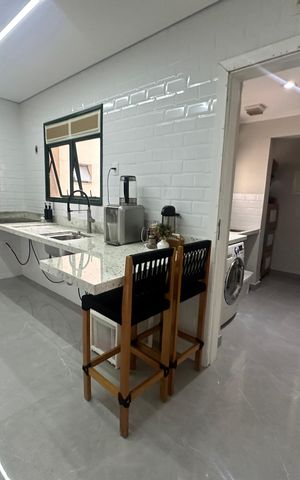 Apartamento à venda com 94m², 2 quartos e 2 vagas Apartamento à venda com 94m², 2 quartos e 2 vagasCozinha
