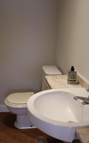 Apartamento à venda com 94m², 2 quartos e 2 vagas Apartamento à venda com 94m², 2 quartos e 2 vagasLavabo