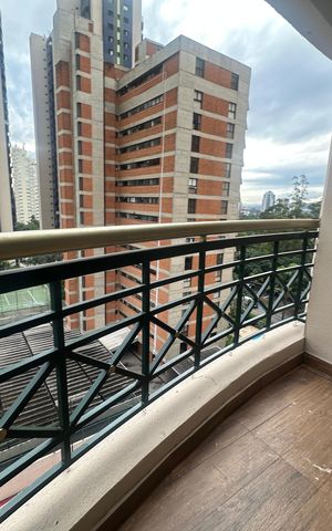 Apartamento à venda com 94m², 2 quartos e 2 vagas Apartamento à venda com 94m², 2 quartos e 2 vagasVaranda da Sala