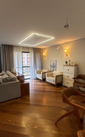 Apartamento à venda com 94m², 2 quartos e 2 vagas Apartamento à venda com 94m², 2 quartos e 2 vagasSala