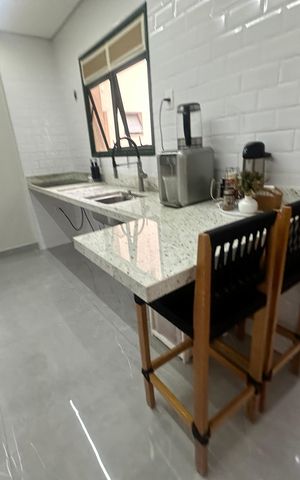 Apartamento à venda com 94m², 2 quartos e 2 vagas Apartamento à venda com 94m², 2 quartos e 2 vagasCozinha