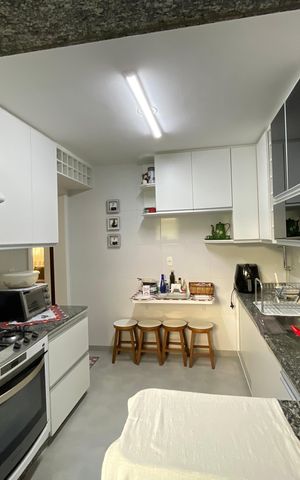 Apartamento à venda com 180m², 3 quartos e 2 vagasCozinha