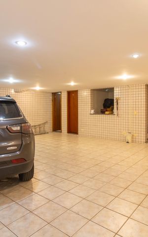 Casa à venda com 330m², 3 quartos e 4 vagasGaragem