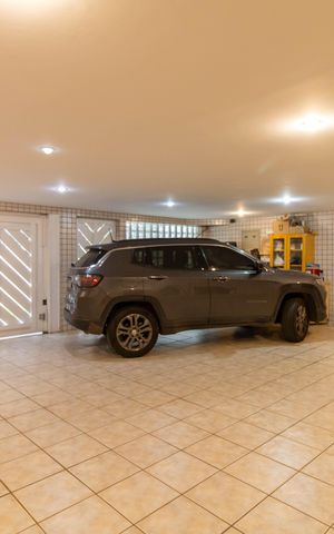 Casa à venda com 330m², 3 quartos e 4 vagasGaragem 