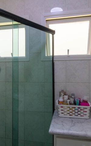 Casa à venda com 330m², 3 quartos e 4 vagasSuíte 2