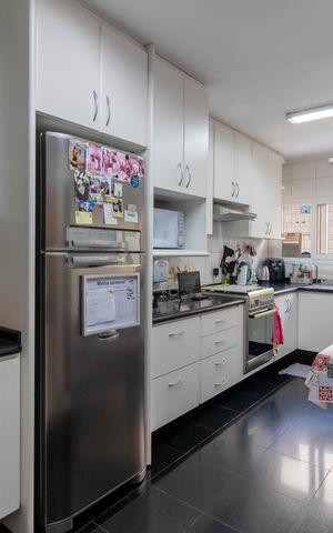 Casa à venda com 330m², 3 quartos e 4 vagasCozinha