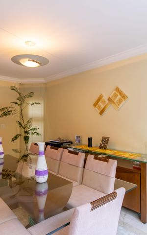 Casa à venda com 330m², 3 quartos e 4 vagasSala de Jantar