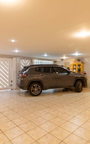 Casa à venda com 330m², 3 quartos e 4 vagasGaragem 