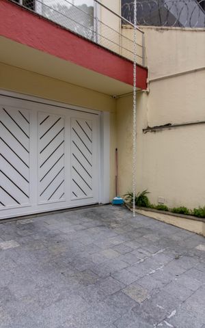 Casa à venda com 330m², 3 quartos e 4 vagasEntrada