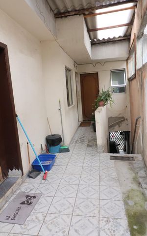 Casa à venda com 200m², 5 quartos e 4 vagasÁrea de Serviço 2