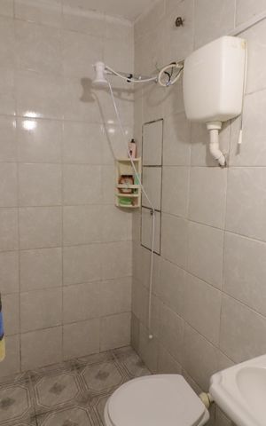 Casa à venda com 200m², 5 quartos e 4 vagasBanheiro da Suíte 2