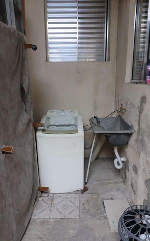 Casa à venda com 200m², 5 quartos e 4 vagasÁrea de Serviço 2