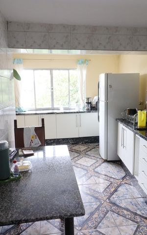 Casa à venda com 200m², 5 quartos e 4 vagasCozinha