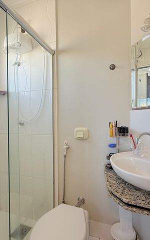 Apartamento à venda com 120m², 2 quartos e 2 vagas Apartamento à venda com 120m², 2 quartos e 2 vagasBanheiro