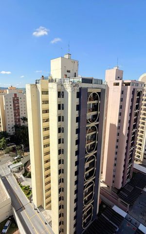Apartamento à venda com 120m², 2 quartos e 2 vagas Apartamento à venda com 120m², 2 quartos e 2 vagasVista da sacada