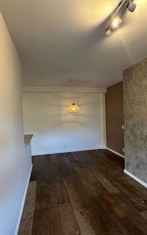 Apartamento para alugar com 78m², 2 quartos e 1 vagaSala