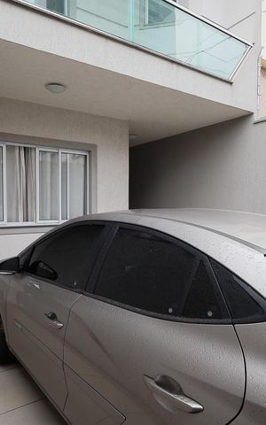 Casa à venda com 220m², 3 quartos e 2 vagas Casa à venda com 220m², 3 quartos e 2 vagasGaragem