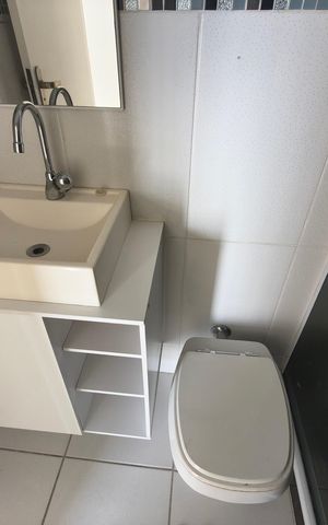 Apartamento à venda com 56m², 2 quartos e 1 vagaBanheiro Social