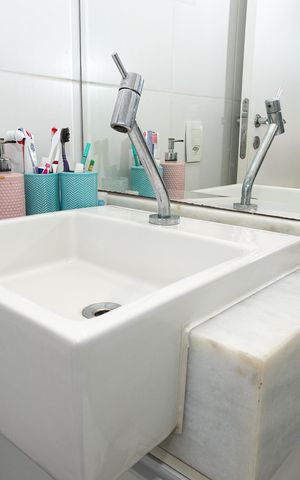 Apartamento à venda com 59m², 3 quartos e 1 vaga Apartamento à venda com 59m², 3 quartos e 1 vagaBanheiro da Suíte