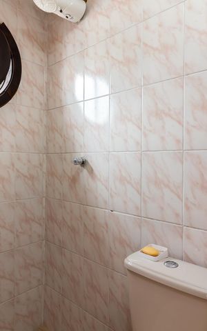 Casa à venda com 500m², 3 quartos e 3 vagasBanheiro 6