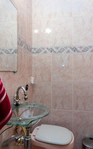 Casa à venda com 500m², 3 quartos e 3 vagasLavabo 1