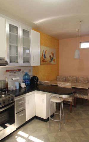 Casa à venda com 125m², 3 quartos e 2 vagasCozinha