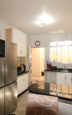 Casa à venda com 125m², 3 quartos e 2 vagasCozinha