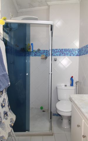 Casa à venda com 125m², 3 quartos e 2 vagasBanheiro 1