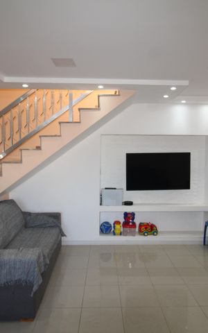 Casa à venda com 125m², 3 quartos e 2 vagasSala