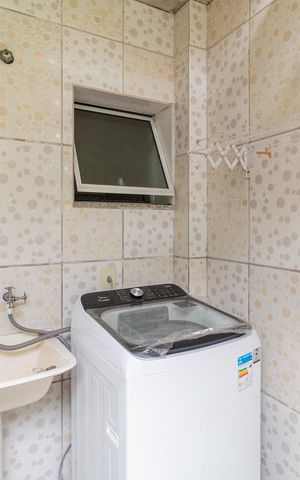 Casa à venda com 400m², 5 quartos e 3 vagas Casa à venda com 400m², 5 quartos e 3 vagasÁrea de serviço