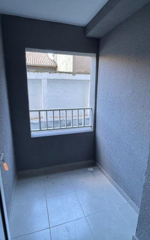 Apartamento à venda com 29m², 2 quartos e sem vaga Apartamento à venda com 29m², 2 quartos e sem vagaVaranda
