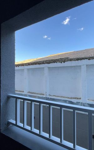 Apartamento à venda com 29m², 2 quartos e sem vaga Apartamento à venda com 29m², 2 quartos e sem vagaVaranda