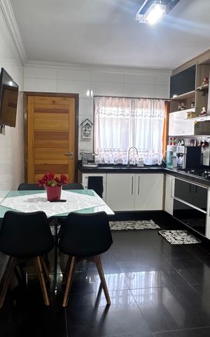 Casa à venda com 280m², 3 quartos e 3 vagas Casa à venda com 280m², 3 quartos e 3 vagasCozinha