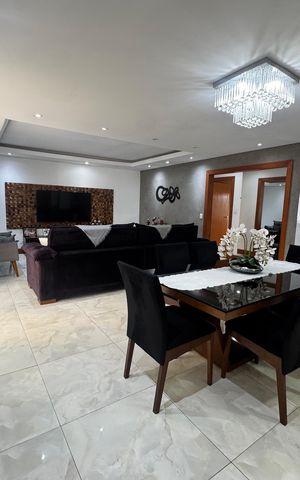 Casa à venda com 280m², 3 quartos e 3 vagas Casa à venda com 280m², 3 quartos e 3 vagasSala
