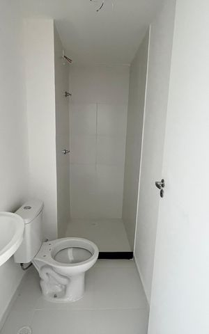 Apartamento à venda com 29m², 2 quartos e sem vaga Apartamento à venda com 29m², 2 quartos e sem vagaBanheiro