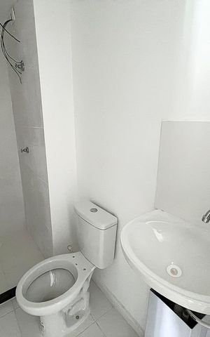 Apartamento à venda com 29m², 2 quartos e sem vaga Apartamento à venda com 29m², 2 quartos e sem vagaBanheiro