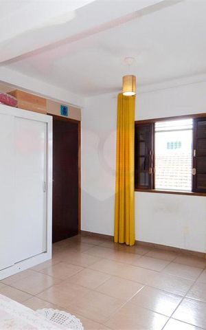 Casa à venda com 164m², 4 quartos e 2 vagas